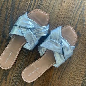 Saks fifth avenue size 9 silver sandals